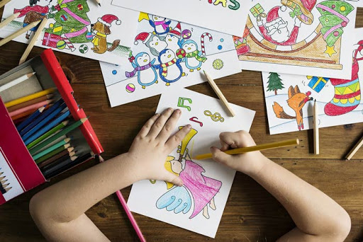 نقش فعالیت های هنری در خلاقیت کودکان